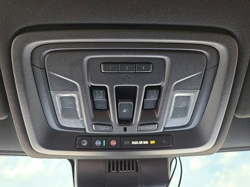 Used 2024 Chevrolet Silverado 2500 High Country w/ High Country Premium Package AWD/4WD image 19