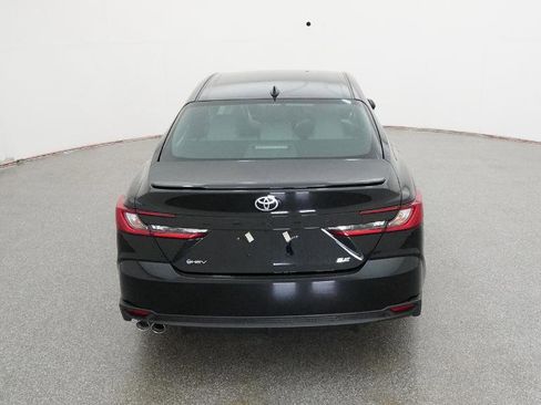 Used 2026 Toyota Camry SE image 10