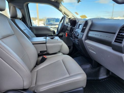 Used 2020 Ford F550 4x4 Regular Cab Super Duty image 9