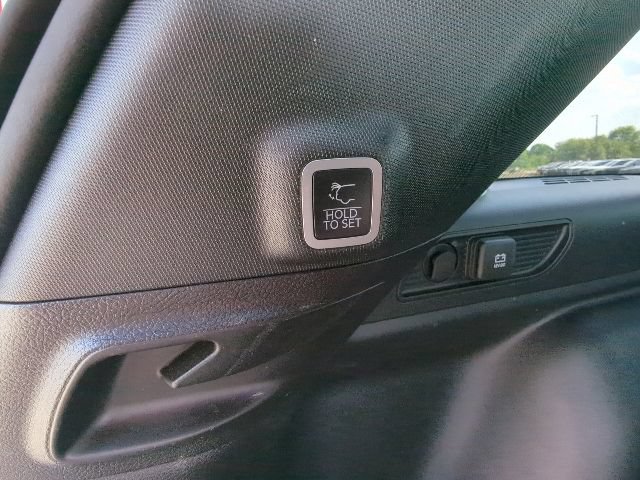 Used 2024 Jeep Grand Cherokee Limited w/ Luxury Tech Group II AWD/4WD image 36