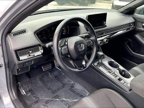 Used 2025 Honda Civic Sport image 14