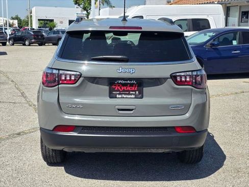 Certified 2024 Jeep Compass Latitude AWD/4WD image 7