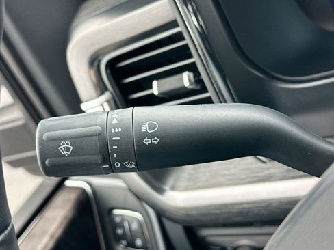 Used 2024 Ford F250 Lariat w/ Black Appearance Package image 30