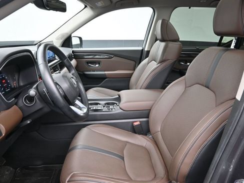 Used 2025 Honda Pilot Elite image 14