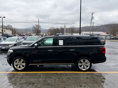 Used 2024 Ford Expedition Max Platinum AWD/4WD image 5