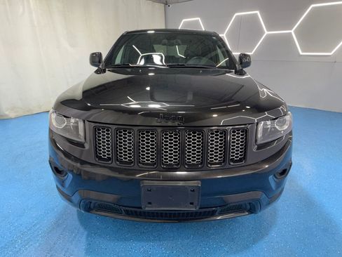 Used 2015 Jeep Grand Cherokee Altitude AWD/4WD image 5