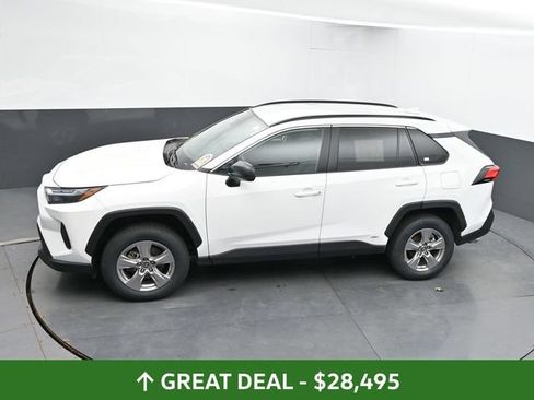 Used 2024 Toyota RAV4 LE AWD/4WD image 39