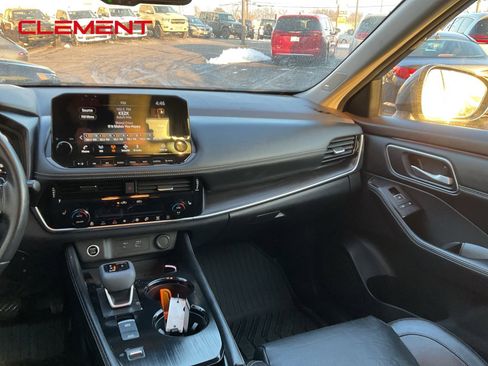 Used 2021 Nissan Rogue Platinum image 26