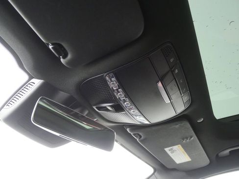 Used 2021 Mercedes-Benz GLC 300 image 19