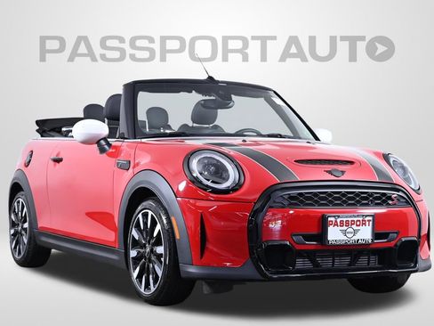 Used 2023 MINI Cooper S image 1