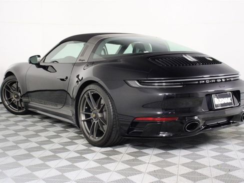 Used 2022 Porsche 911 Targa 4 GTS image 3