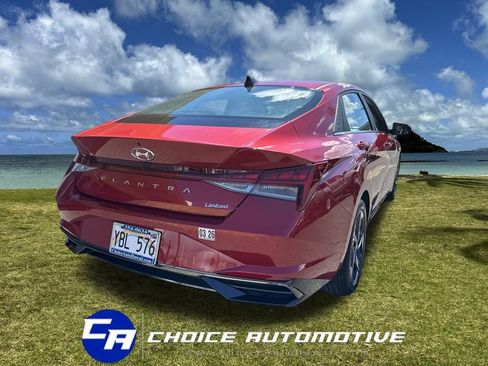 Used 2023 Hyundai Elantra Limited image 8