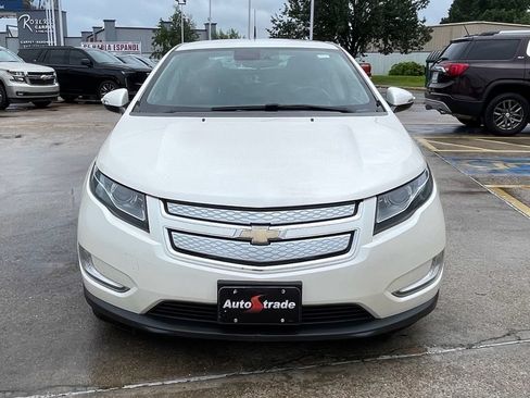 Used 2014 Chevrolet Volt FWD image 8