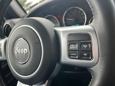 Used 2016 Jeep Wrangler Unlimited Sport image 24