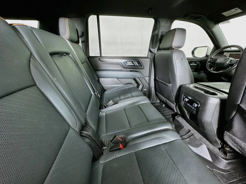 Used 2025 GMC Yukon XL AT4 w/ LPO, Floor Liner Package AWD/4WD image 24