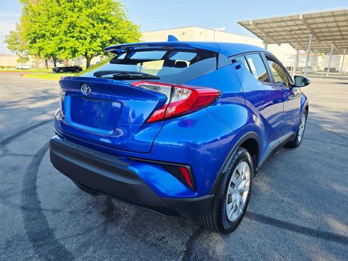Used 2019 Toyota C-HR LE image 8