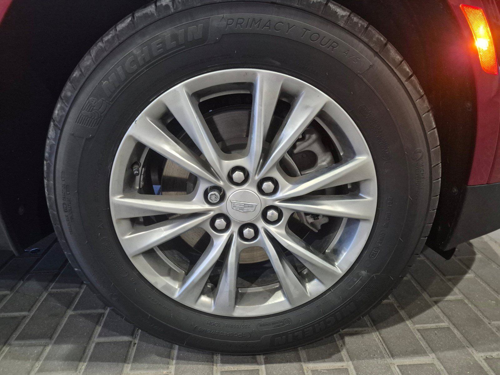 Certified 2023 Cadillac XT5 Premium Luxury AWD/4WD image 10
