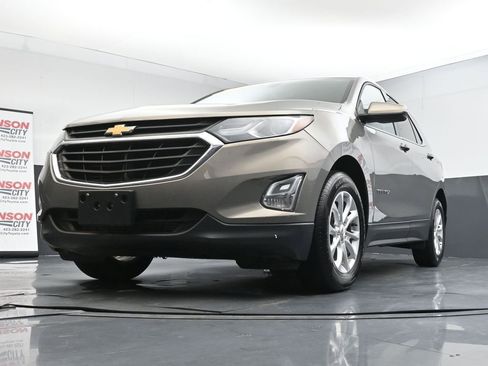 Used 2018 Chevrolet Equinox LT FWD image 34