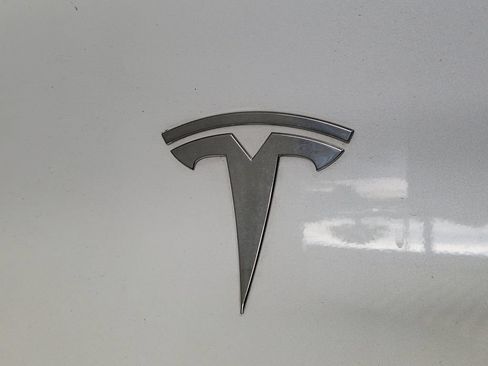 Used 2022 Tesla Model Y Performance AWD/4WD image 9