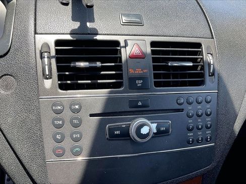 Used 2010 Mercedes-Benz C 300 Sedan image 21