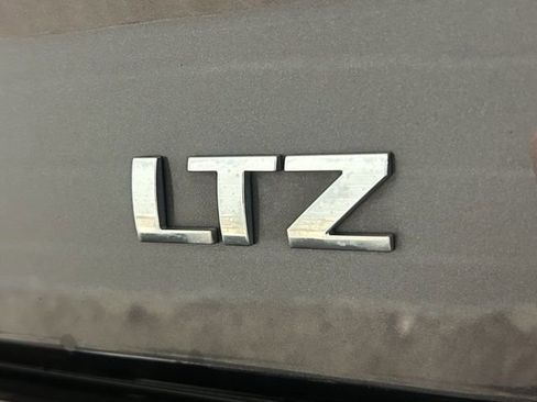 Used 2015 Chevrolet Silverado 1500 LTZ Z71 w/ LTZ Plus Package AWD/4WD image 30
