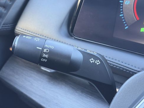 Certified 2023 Nissan Ariya FWD image 19