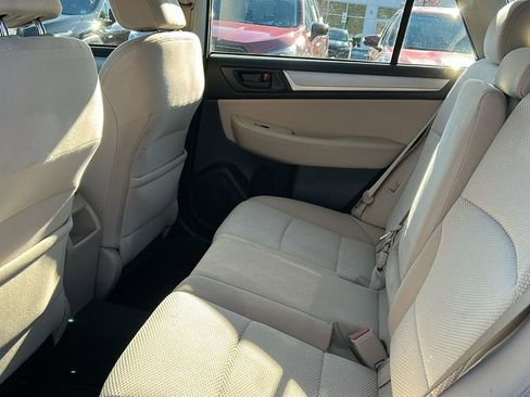 Used 2018 Subaru Outback 2.5i image 21