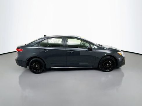 Used 2023 Toyota Corolla LE image 8