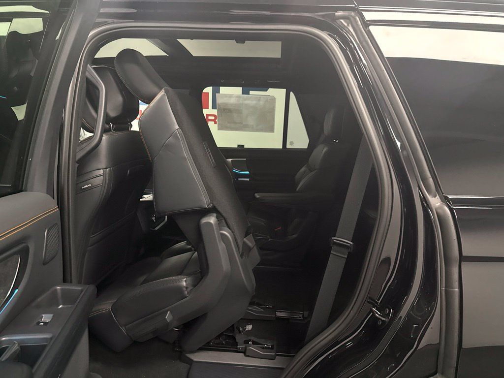 New 2027 Ford Expedition Tremor w/ Driver's Package AWD/4WD image 32