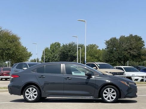 Used 2024 Toyota Corolla LE FWD image 3