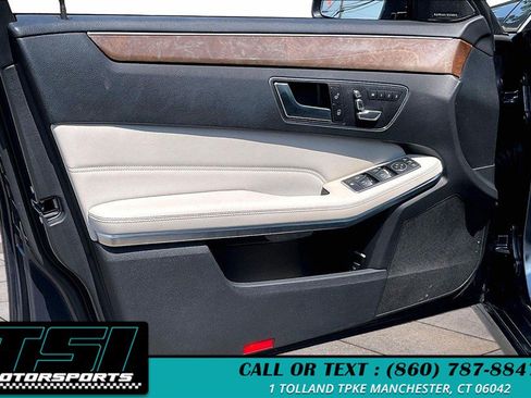 Used 2016 Mercedes-Benz E 350 4MATIC Sedan image 22
