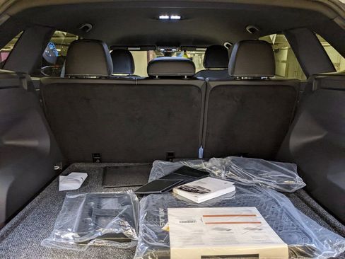 New 2026 Volkswagen Atlas Cross Sport SE image 26