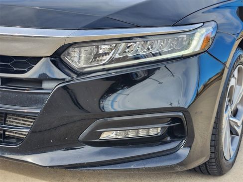Certified 2020 Honda Accord EX image 9