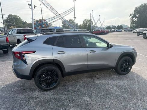 New 2026 Chevrolet Trax ACTIV w/ Driver Confidence Package FWD image 13
