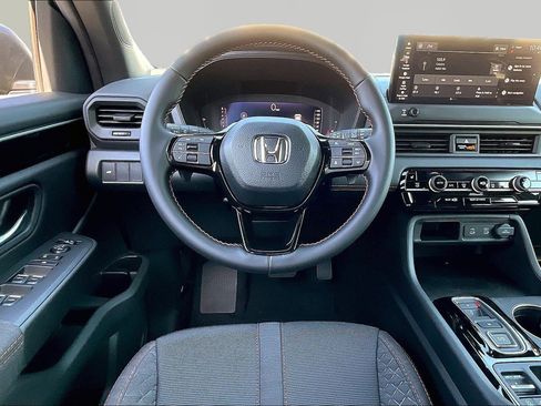 New 2026 Honda Pilot Sport image 9