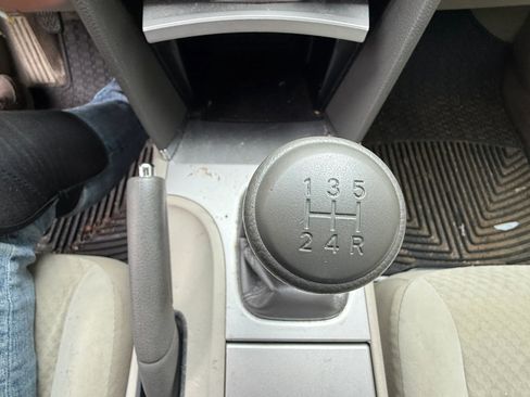 Used 2009 Toyota Camry LE image 5