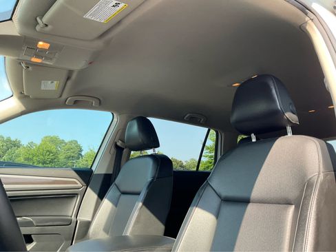 Used 2019 Volkswagen Atlas SE FWD image 23