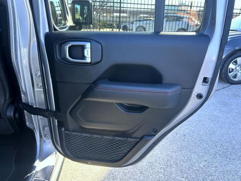 Used 2020 Jeep Gladiator Rubicon AWD/4WD image 20