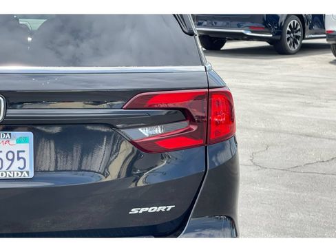 Used 2023 Honda Odyssey Sport image 16