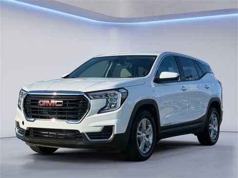 Used 2024 GMC Terrain SLE image 7