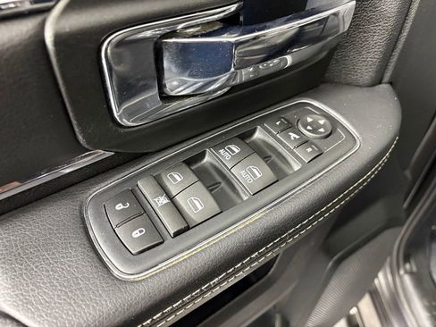 Used 2017 RAM 1500 Laramie w/ Convenience Group AWD/4WD image 12