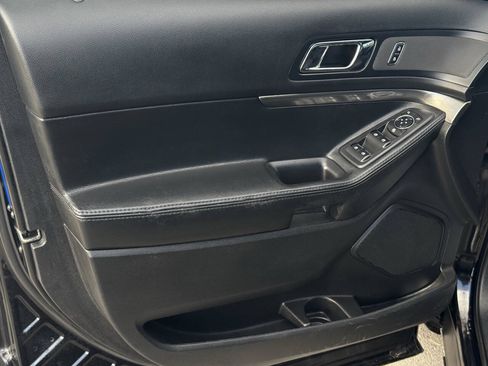 Used 2017 Ford Explorer 4WD Police Interceptor image 11