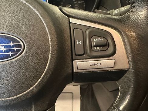Used 2017 Subaru Outback 2.5i Premium AWD/4WD image 11