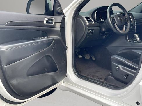 Used 2018 Jeep Grand Cherokee Altitude image 13