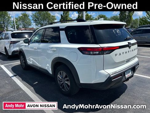 Certified 2024 Nissan Pathfinder SV w/ SV Premium Package AWD/4WD image 3