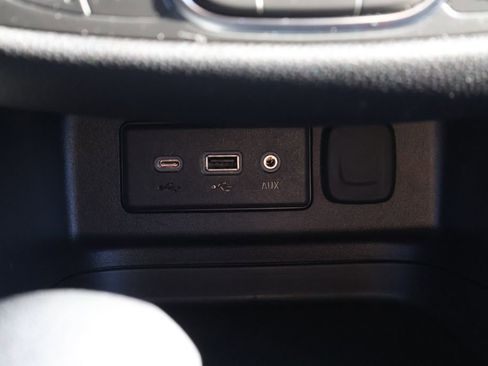 Used 2024 Chevrolet Equinox LT image 22