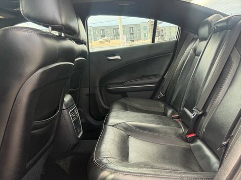 Used 2019 Dodge Charger SXT w/ Leather Interior Group RWD image 13