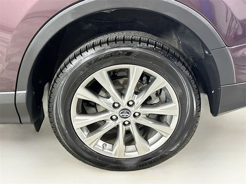 Used 2018 Toyota RAV4 Limited image 24