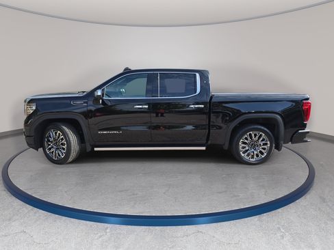 Used 2024 GMC Sierra 1500 Denali Ultimate AWD/4WD image 8