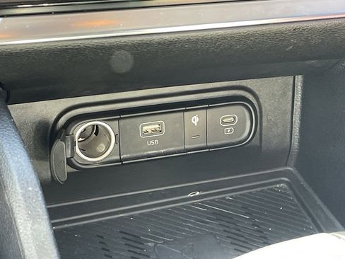 Used 2023 Kia Sportage EX image 5